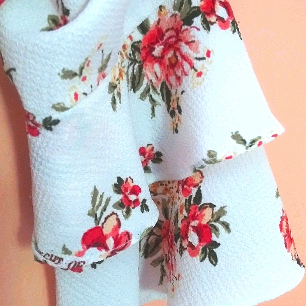 Moa Moa off the shoulder floral top - Picture 2 of 3